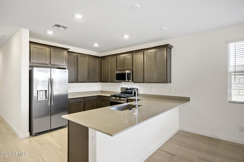 4624 Kenneth Ln, San Tan Valley, AZ 85143