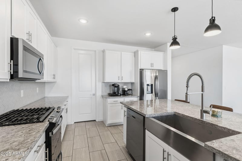 4624 Hannah St, San Tan Valley, AZ 85144