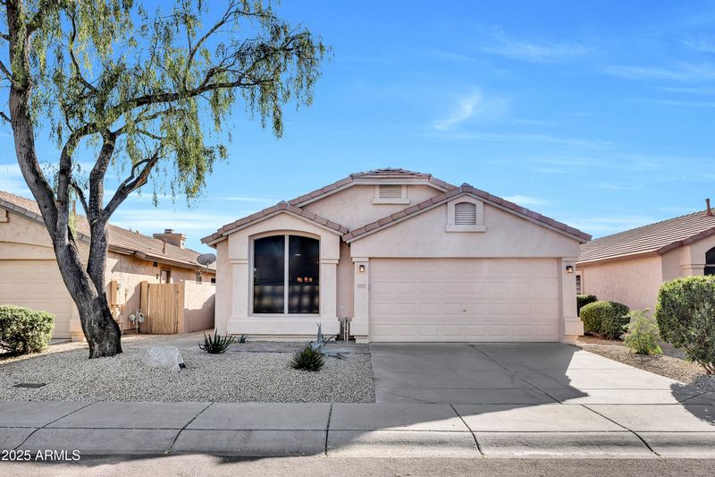 4625 E Abraham Ln, Phoenix, AZ 85050