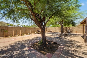 4625 E Lavender Ln, Phoenix, AZ 85044