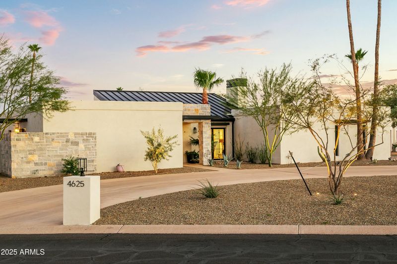 4625 E Mountain View Rd, Phoenix, AZ 85028