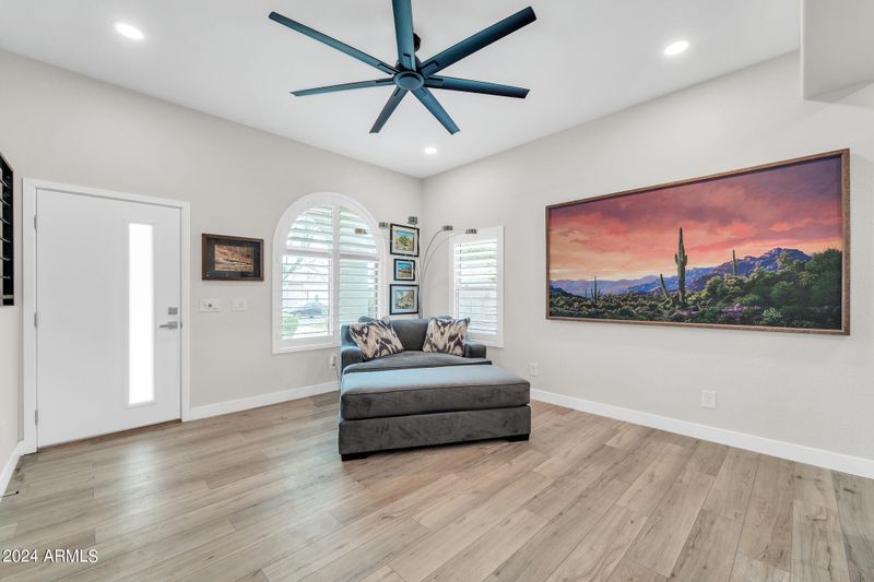 4626 E Chisum Trl, Phoenix, AZ 85050