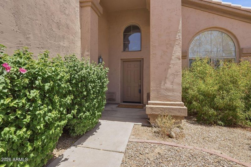 4626 E Summerhaven Dr, Phoenix, AZ 85044