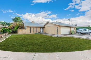 4627 Lane Ave, Glendale, AZ 85301