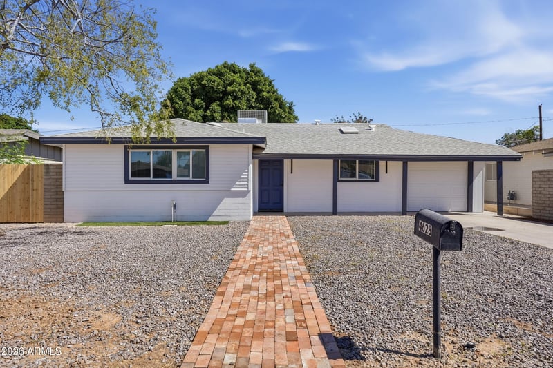 4628 Holly St, Phoenix, AZ 85008