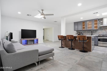 4628 Holly St, Phoenix, AZ 85008