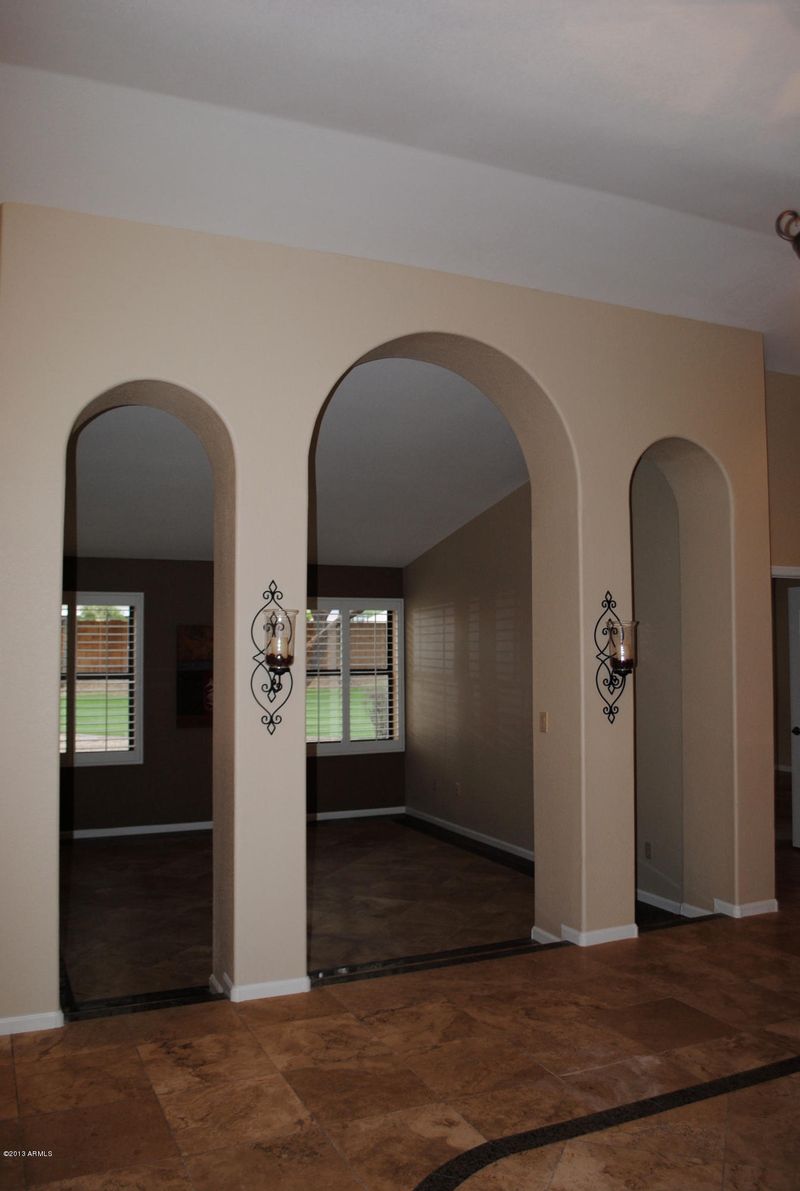 4628 W Misty Willow Ln, Glendale, AZ 85310