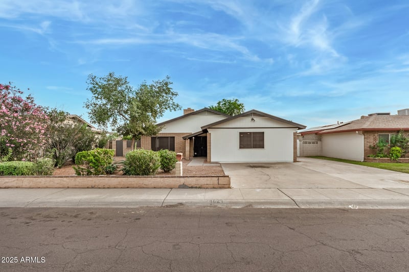 4629 Myrtle Ave, Glendale, AZ 85301