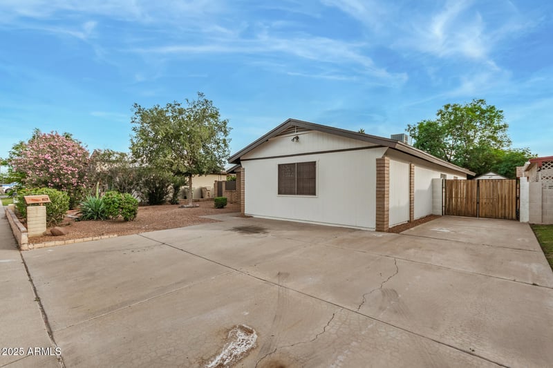 4629 Myrtle Ave, Glendale, AZ 85301
