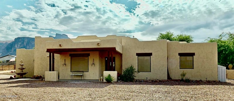 463 Mountain View Rd, Apache Junction, AZ 85119