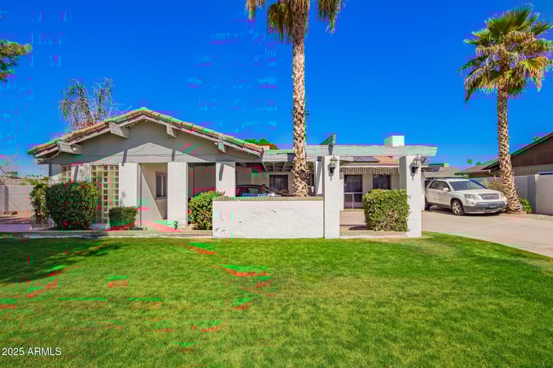 4630 El Caminito Dr, Glendale, AZ 85302