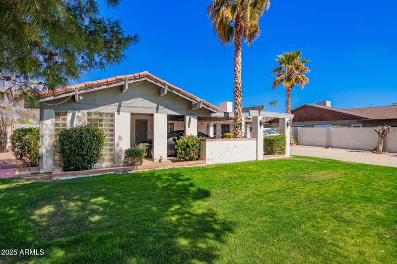 4630 El Caminito Dr, Glendale, AZ 85302