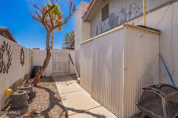 4630 El Caminito Dr, Glendale, AZ 85302