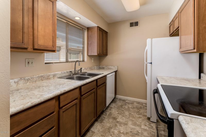 4630 N 68th St #220, Scottsdale, AZ 85251