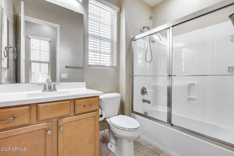 4630 Navigator Ln, Phoenix, AZ 85050