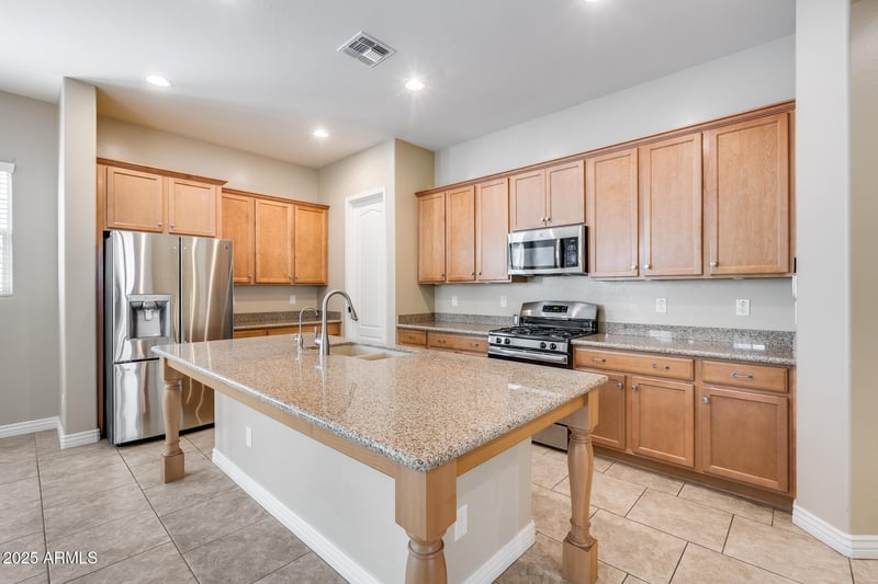 4630 Navigator Ln, Phoenix, AZ 85050