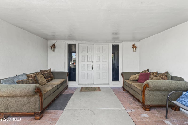 4632 Paradise Dr, Glendale, AZ 85304