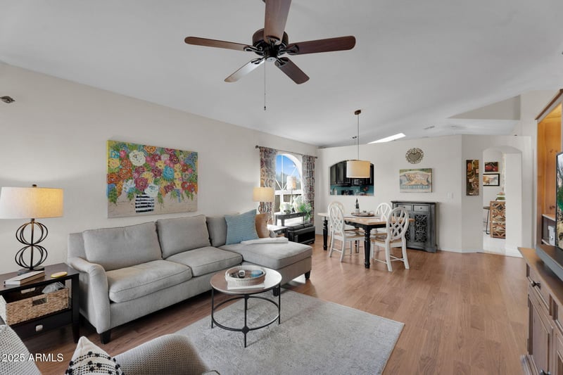 4632 Shomi St, Phoenix, AZ 85044