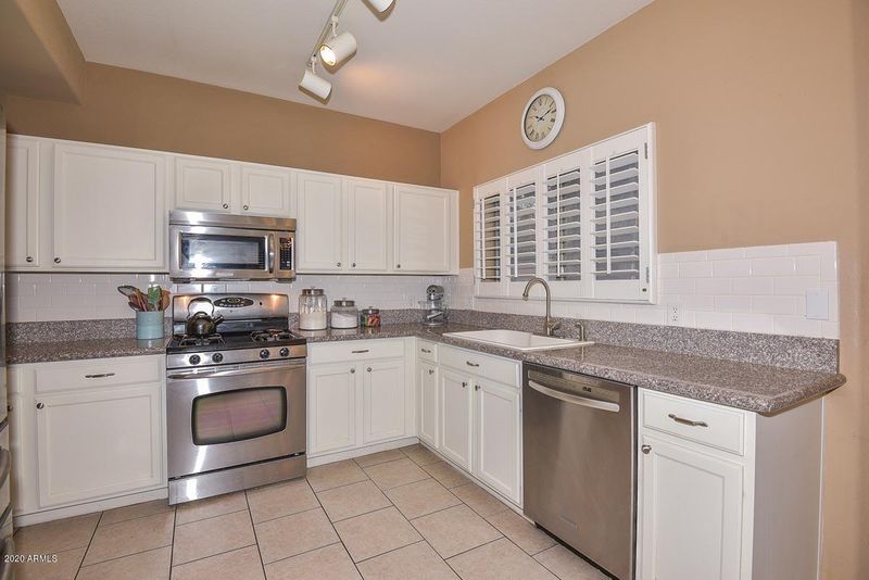 4633 E Chisum Trl, Phoenix, AZ 85050