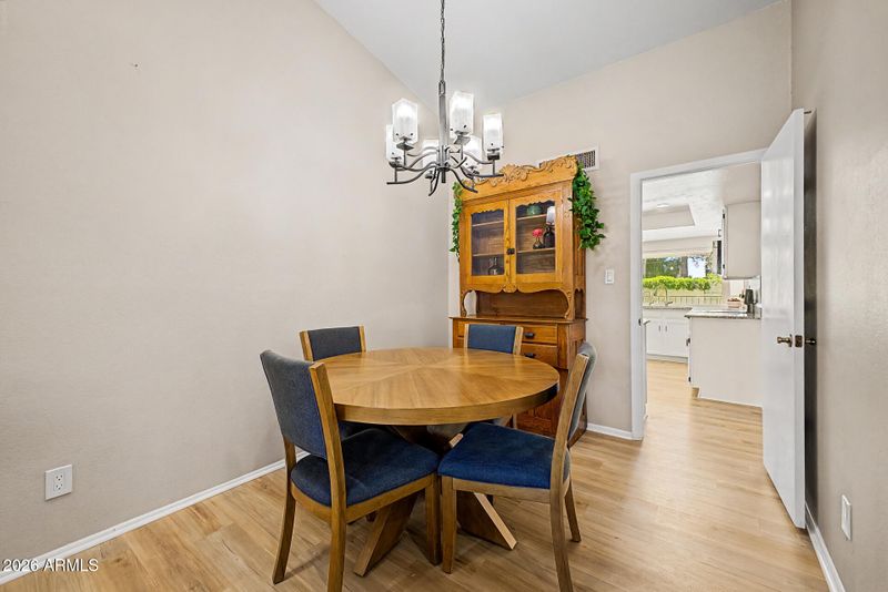 4633 E Redfield Rd, Phoenix, AZ 85032