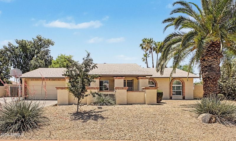 4633 E Redfield Rd, Phoenix, AZ 85032