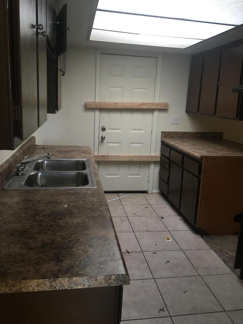 4634 W Bethany Home Rd, Glendale, AZ 85301