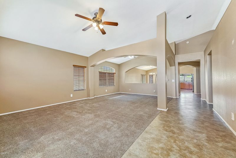4635 E Bighorn Ave, Phoenix, AZ 85044