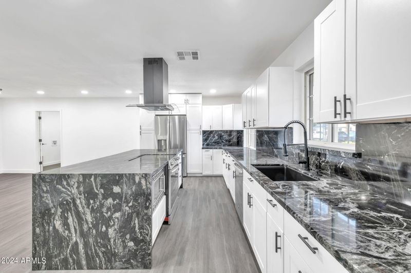 4635 E Fillmore St, Phoenix, AZ 85008