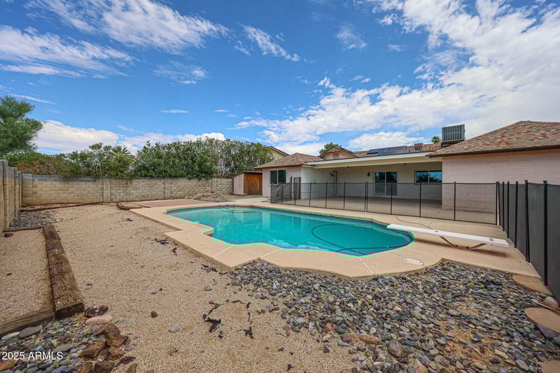 4635 Libby St, Glendale, AZ 85308