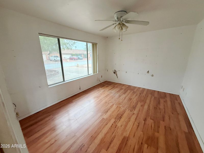 4635 W Dailey St, Glendale, AZ 85306