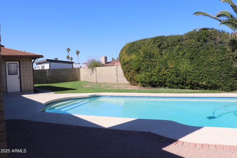 4636 Aster Dr, Glendale, AZ 85304