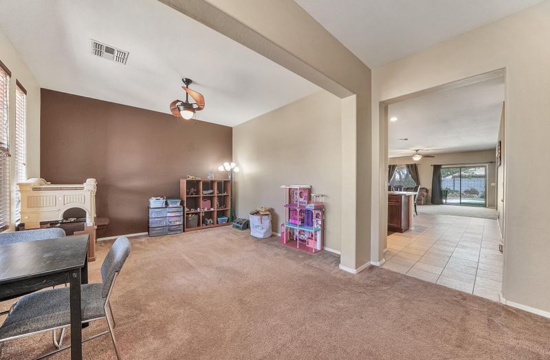 4636 E Del Rio Dr, San Tan Valley, AZ 85140