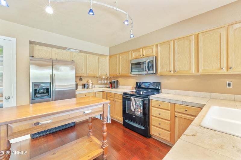 4637 Beverly Ln, Phoenix, AZ 85032