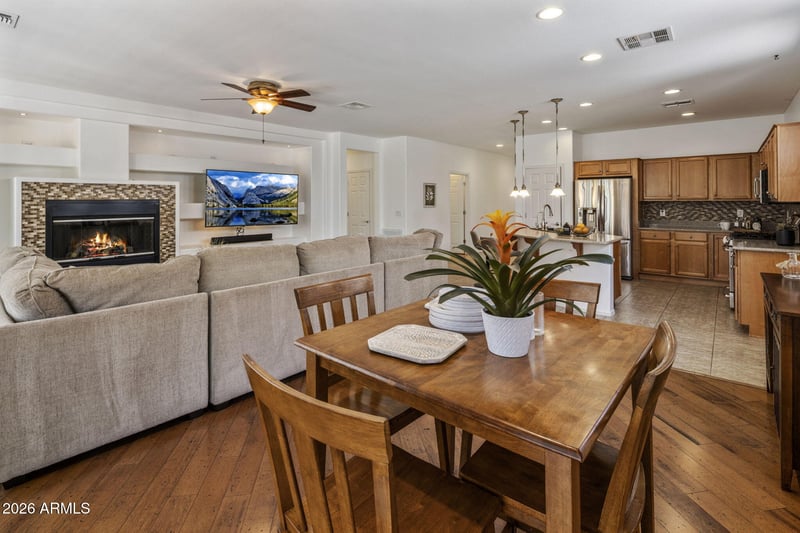4637 Narrowleaf Dr, Gilbert, AZ 85298
