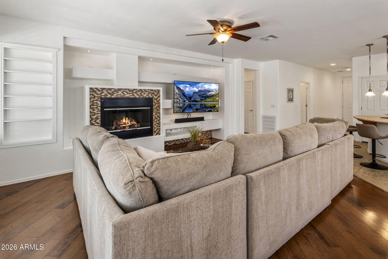 4637 Narrowleaf Dr, Gilbert, AZ 85298