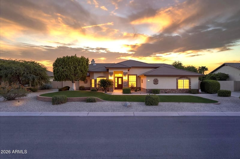4637 W Misty Willow Ln, Glendale, AZ 85310