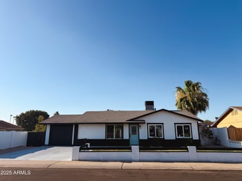 4638 Midway Ave, Glendale, AZ 85301