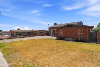 4639 Cavalier Dr, Glendale, AZ 85301
