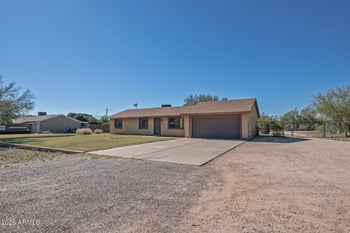 464 Hawes Rd, Mesa, AZ 85207