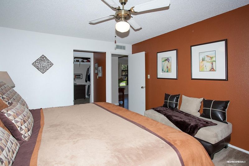464 S 77th St, Mesa, AZ 85208