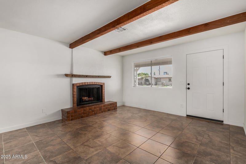 4640 Caron St, Glendale, AZ 85302