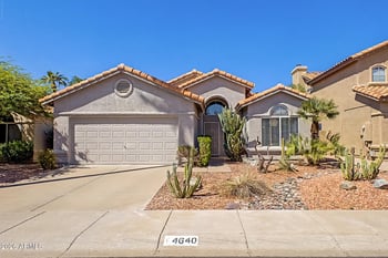 4640 E Michelle Dr, Phoenix, AZ 85032