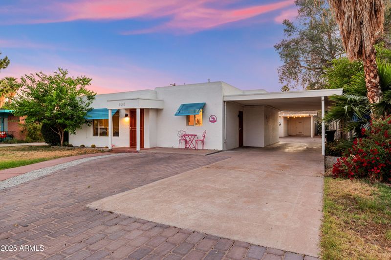 4640 N 11th Pl, Phoenix, AZ 85014