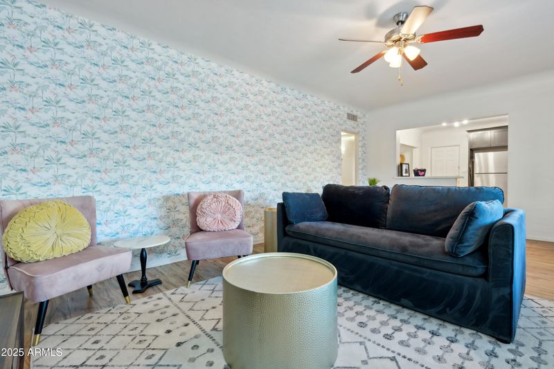 4640 N 11th Pl, Phoenix, AZ 85014