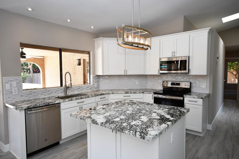 4641 E Paradise Ln, Phoenix, AZ 85032