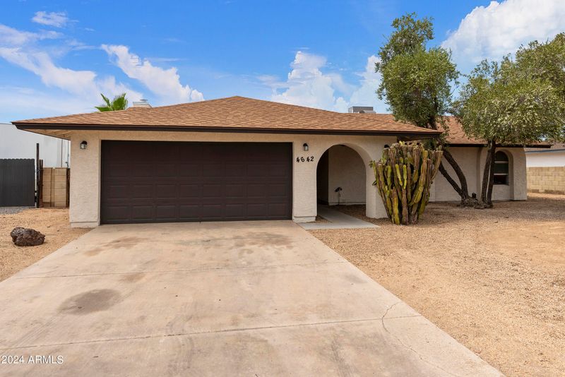 4642 N 103rd Ave, Phoenix, AZ 85037