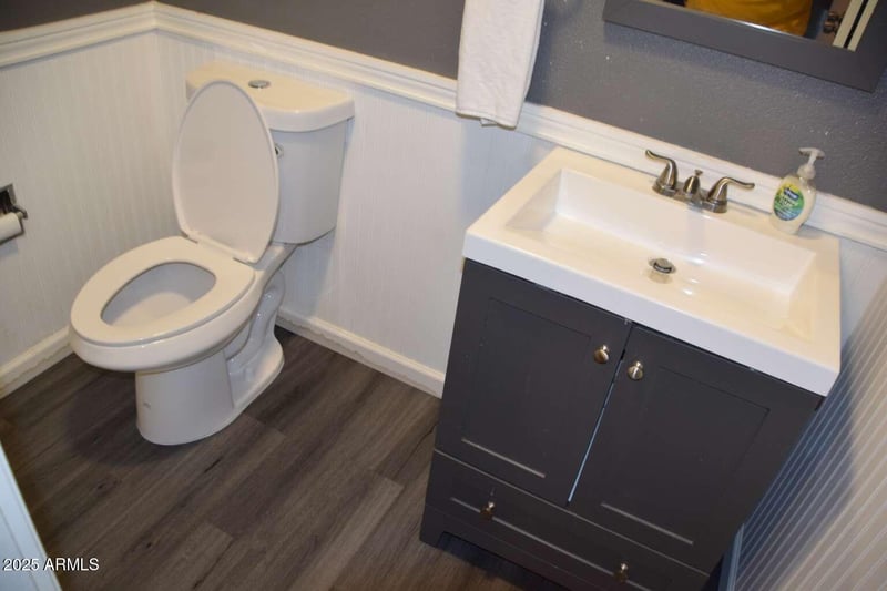 4643 21st Ave, Phoenix, AZ 85015