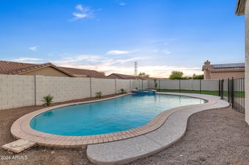 4643 W Fallen Leaf Ln, Glendale, AZ 85310