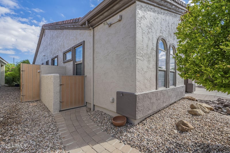 4644 Sourwood Dr, Gilbert, AZ 85298