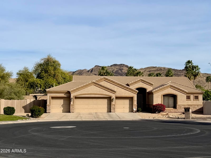 4644 Villa Linda Dr, Glendale, AZ 85310